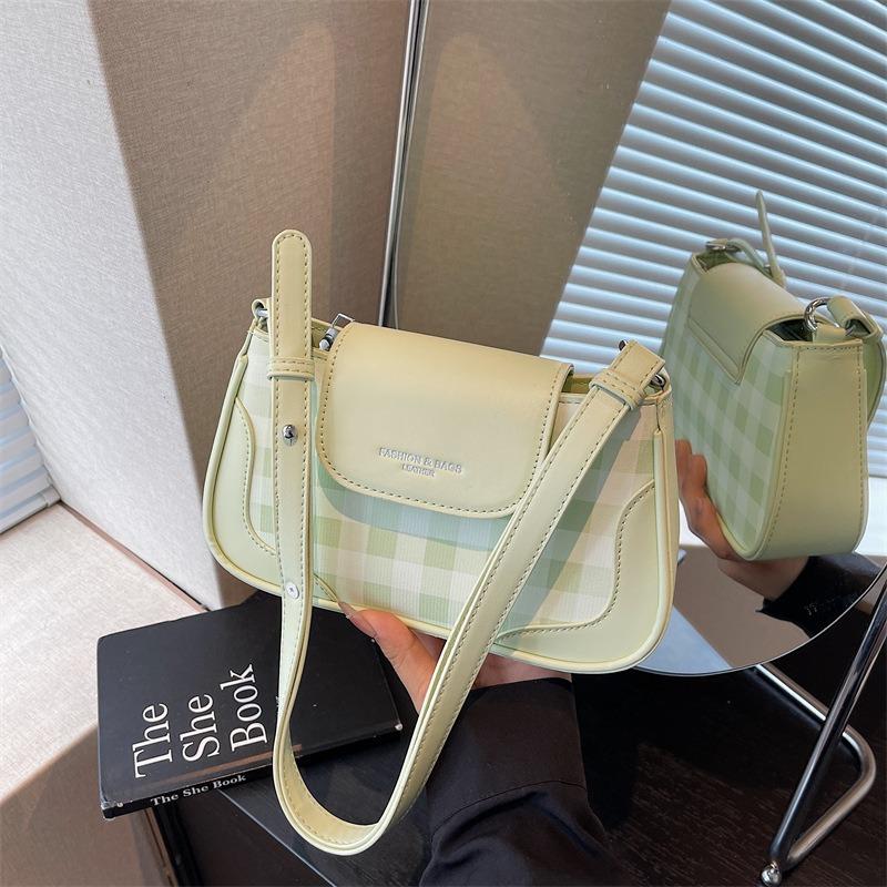 Niche design bag women's new summer versatile messenger bag shoulder underarm small square bag