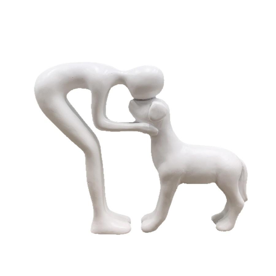 

Handmade Resin Dog and Owner Statue Cute Dog Sculpture Home Decor Items Sculptures and Figurines Home Decoration Gift