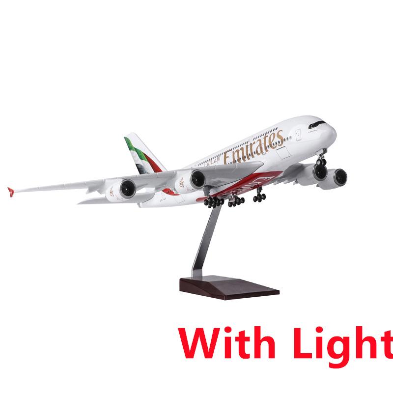 Airbus A380 UAE/Emirates Toy Plane Model 1/160 Scale 18 Inchs Large Model Airplane Toy Kits with Stand Airliner Model Plane