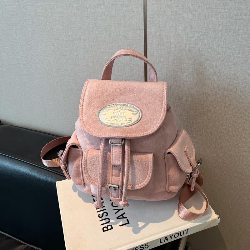 

Корейский нишевый летний 2025 новый модный рюкзак женский высокая ценность большая вместимость зарубежный стиль модный портативный рюкзак розовый