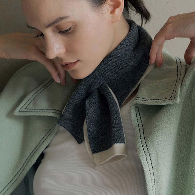 Boutique Design Color Matching Cross-perforated Warm Knitted Scarf Double-sided Scarf Soft Niche Temperament