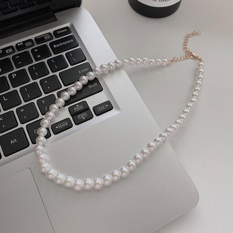 Retro French Pearl Necklace Women's Versatile Niche Temperament Beaded Collarbone Chain New Trendy Personality