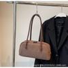 Autumn and winter retro suede bread bag women's new matte shoulder armpit bag fashion portable baguette bag