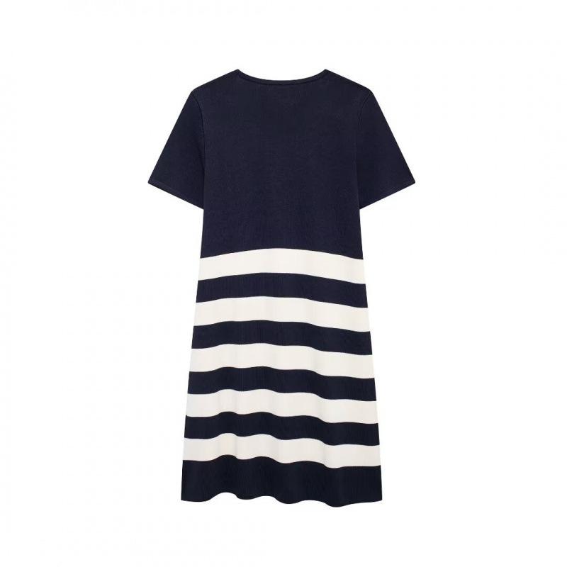 Autumn New Arrivals: Women's European and American Street Fashion Striped Knitted Short Dress