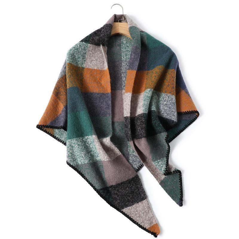 Ins Stilvoller Karierter Farbiger Dreiecksschal Damen Nordischer Stil Schick Damen Warm Mohair Quasten Schal Nacken Dreieck Winter Weiblich