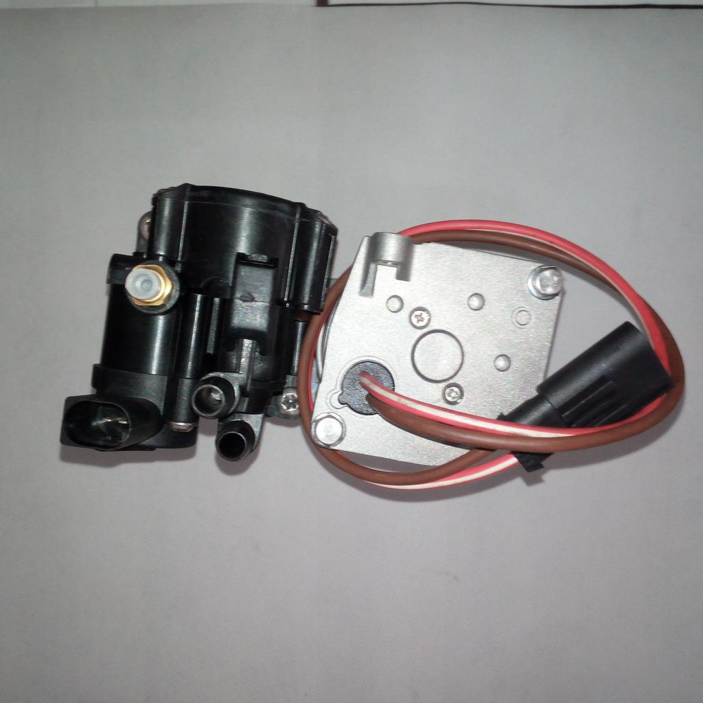 BMW 5 & 7 Series Tire Inflator Air Compressor Pump