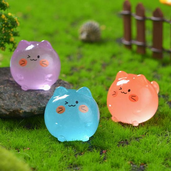 Adorable Luminous Cat Resin Ornament for DIY Micro Landscapes