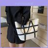 Minimalistische Tasche aus kontrastierendem PU-Material für den täglichen Gebrauch