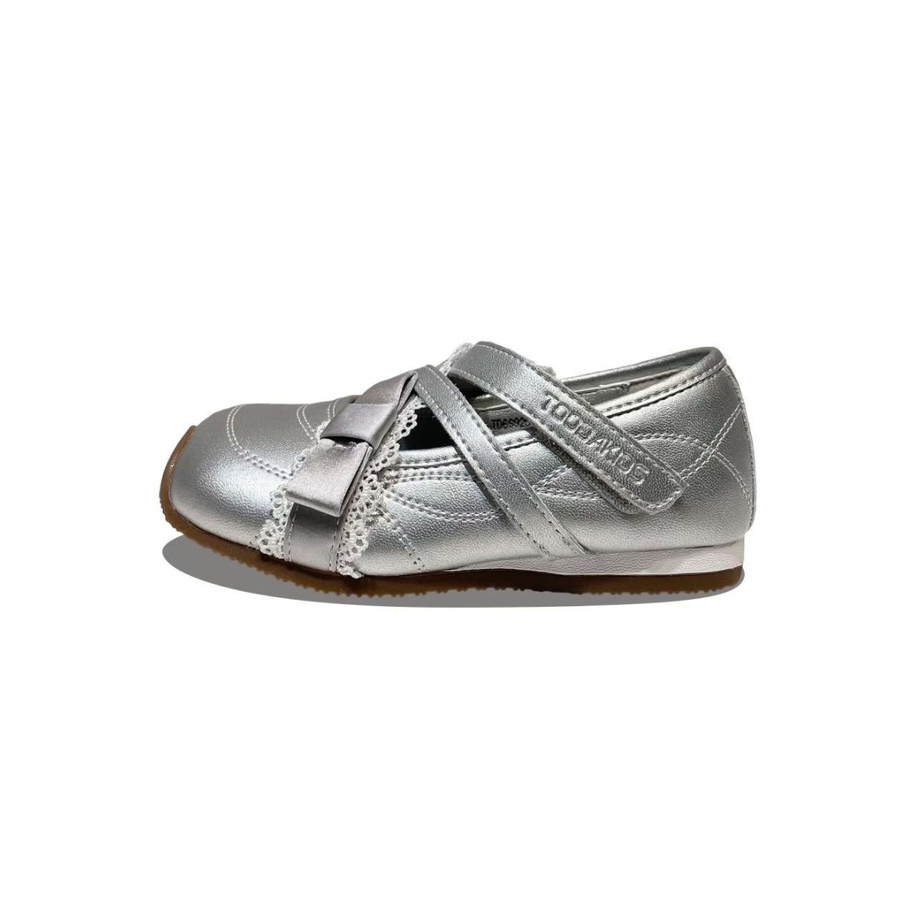 

Korean version of new girls shallow sneakers with lace straps, lightweight spring and summer princess style Velcro single shoes 26 серебряный
