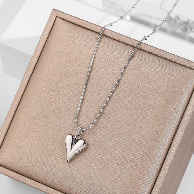 Ramos Temperament Heart Pendant Chain Necklace for Women Stainless Steel Stylish Choker Necklace Zircon Party Gift