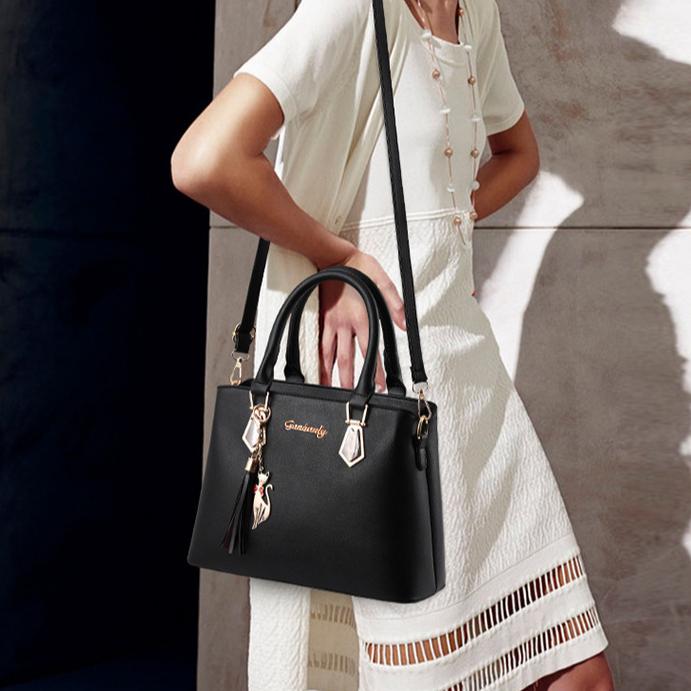 2025 Geantă nouă pentru mamă și bebeluș, la modă vintage, versatilă, portabilă, pentru femei, cu chiflă de mână, geantă de umăr simplă