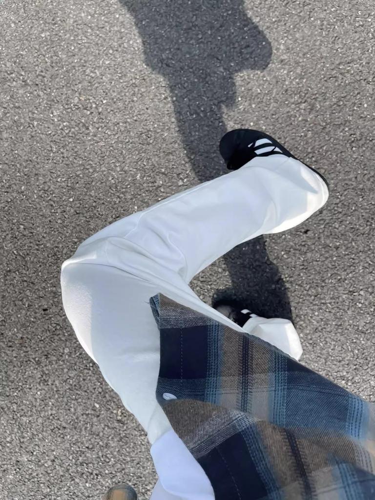 Men's White Straight-Leg Micro-Flare Jeans - Slimming, Leg-Lengthening, High Street Style for Spring/Summer.