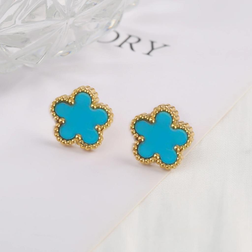 jewelry sales stainless steel five-leaf flower necklace bracelet earrings set high sense women's shamrock jewelry party