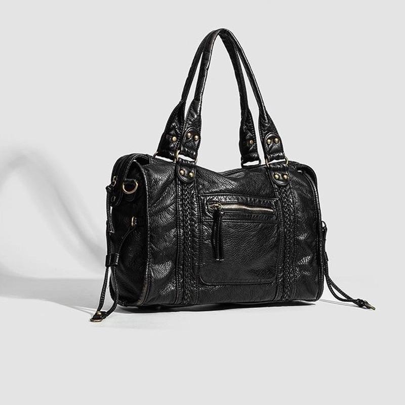 Retro locomotive bag One shoulder messenger bag Tote bag Large bag Women's large capacity bag Washing bag