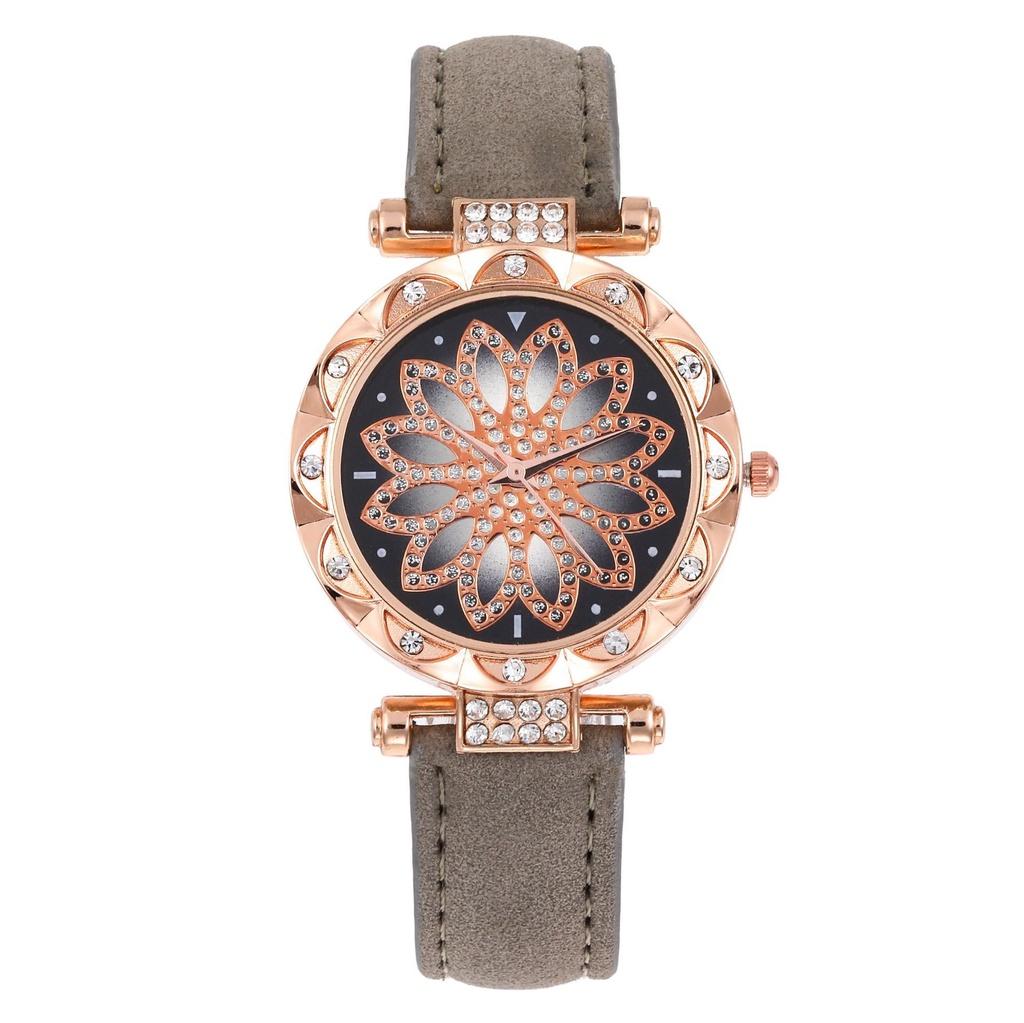 Women Leather Quartz Watch Classic Fashionable Wristwatch Accessory Gifts Girls