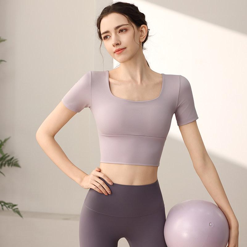 

Slim Fit Yoga T-Shirt with Chest Pads - Short Sleeve, High-End Feel, Women s Fitness Top L