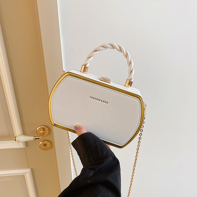 

Сумка, модная сумка-коробка, сумка через плечо на цепочке, простая женская сумка однотонная, корейская версия белый