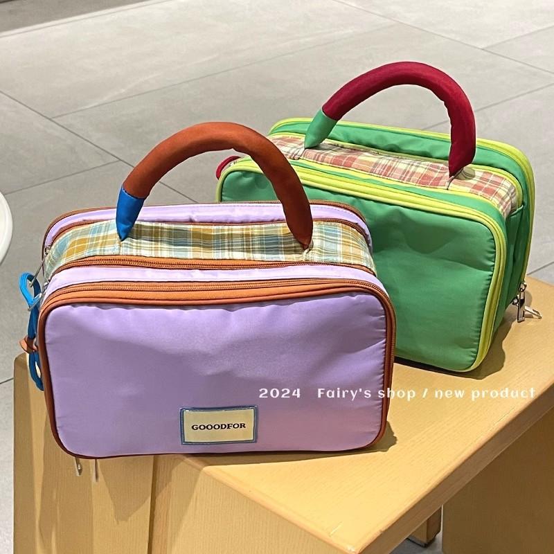 Travel Essentials; Suitable for Travel and Outings, Large Capacity Makeup Bag with A High-end Feel and Contrasting Colors