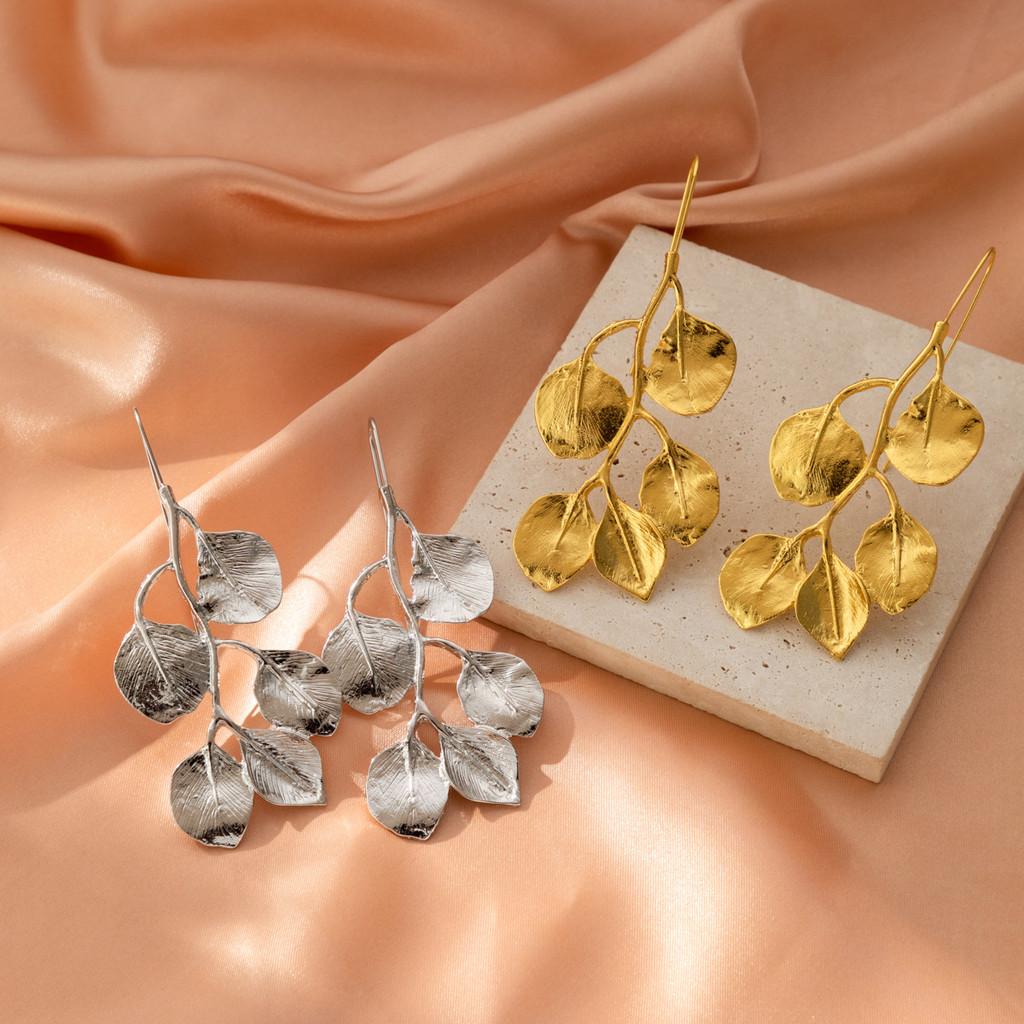 Elegant Leaf Design Alloy Earrings For Fashion Forward Women In Gold And Silver Colors