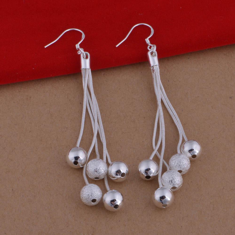 Elegant European & American Fashion Jewelry Set: Sterling Silver-Plated Necklace, Bracelet, and Earrings with Light Sand Beads.