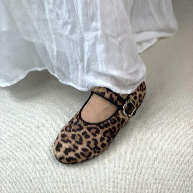 Retro Neue Einzelne Schuhe 2025 Herbst Vielseitige Ein-Schnallen-Rundzehen-Flache Mary Wildlederschuhe für Damen