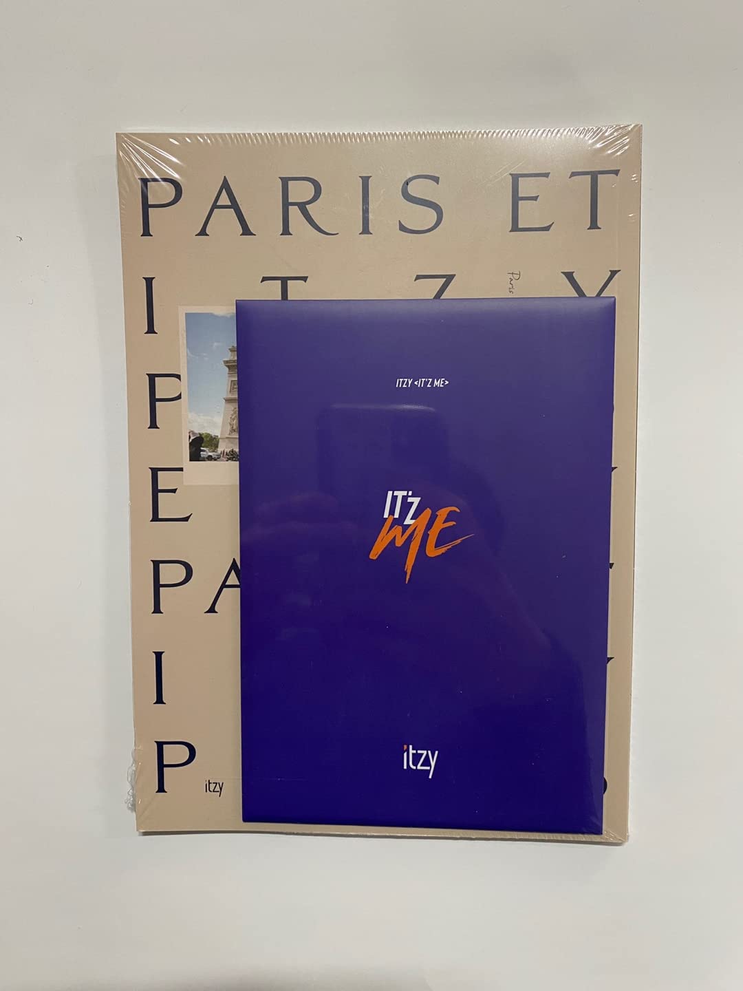 

[WELLPOD Exclusive] ITZY -IT z ME PRE-ORDER Bonus (WANNABE ver.)