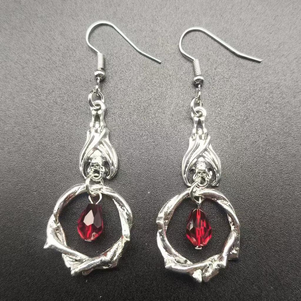 Y2K Gothic style personalized creative rose, vine, artificial crystal pendant women's earrings, suitable for daily wear