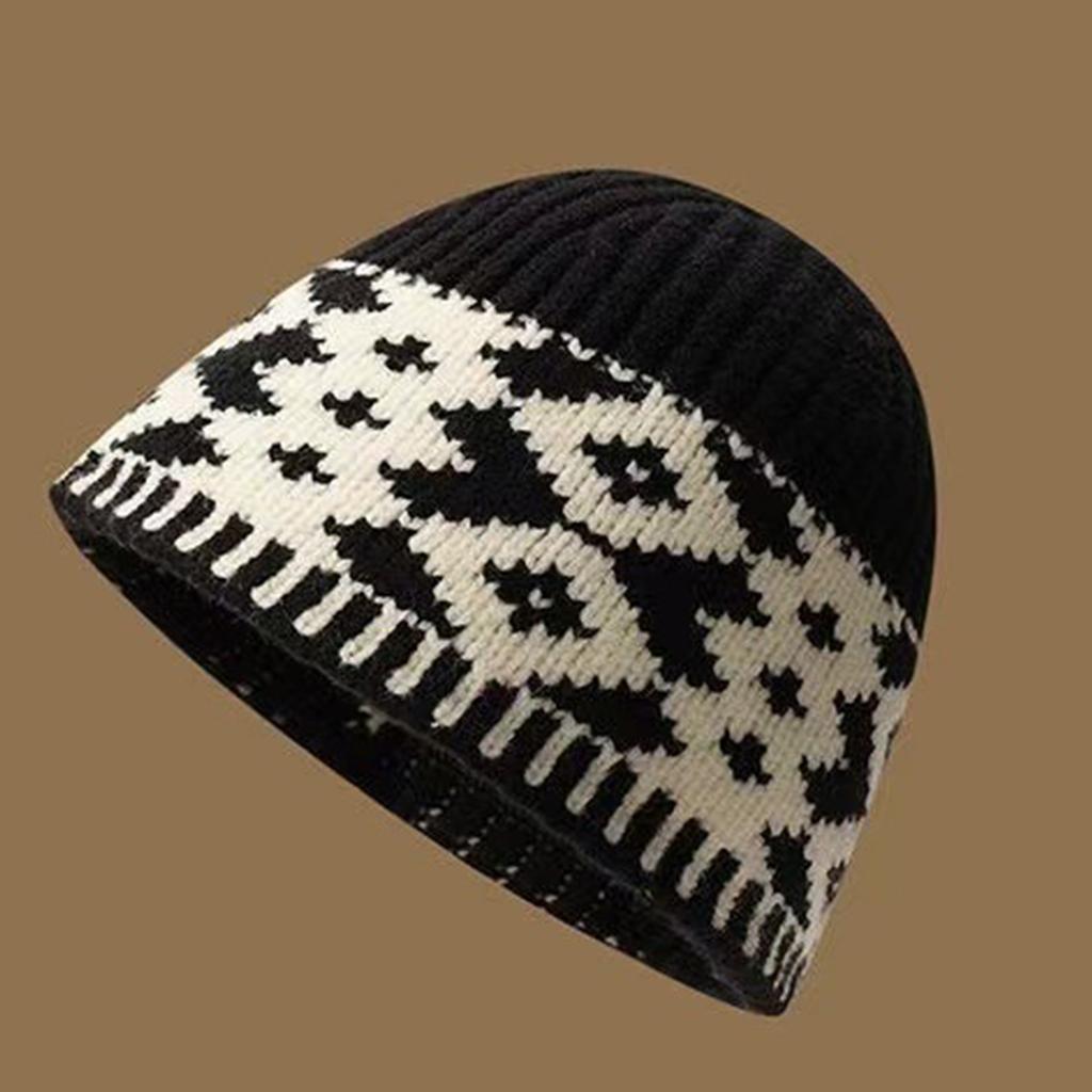Women's Thick Plush Hat Keeps Warm And Versatile, With A Cold Hat Covering