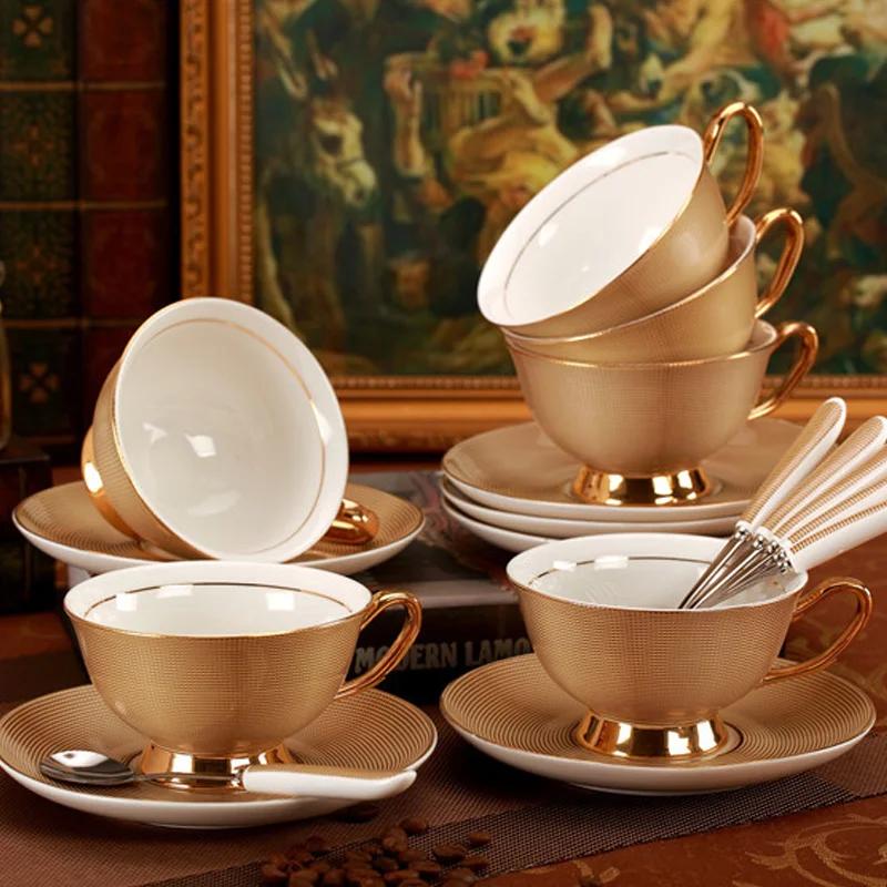 British Vintage Rose Bone China Tea Cup Nordic Afternoon Coffee Tea Cup Hand Drawn Gold Rimmed Coffee Cups Plates with Spoons
