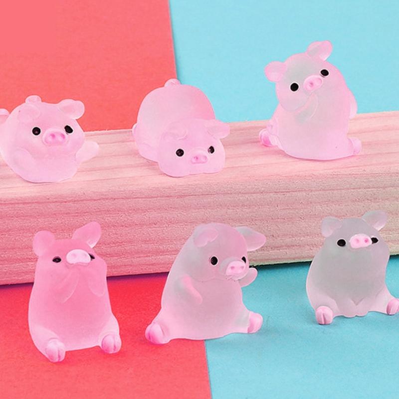 Creative Cartoon Figure Duck Model Decoration Cute Little Pigs Car Center Console Dashboard Ornament Decors