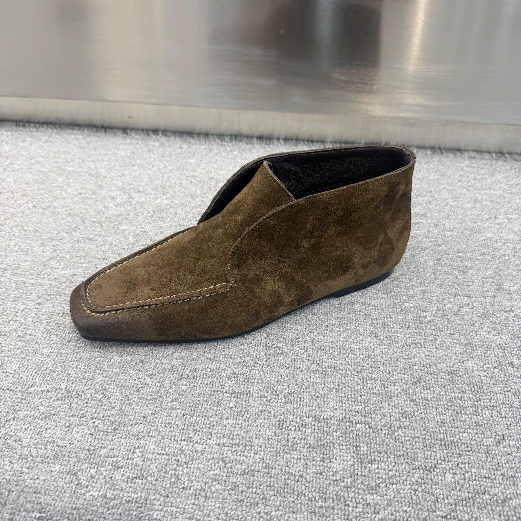 

Sheepskin version~ British style matte suede square head one-pedal loafers women s 2025 autumn and winter short boots single shoes 40 хаки