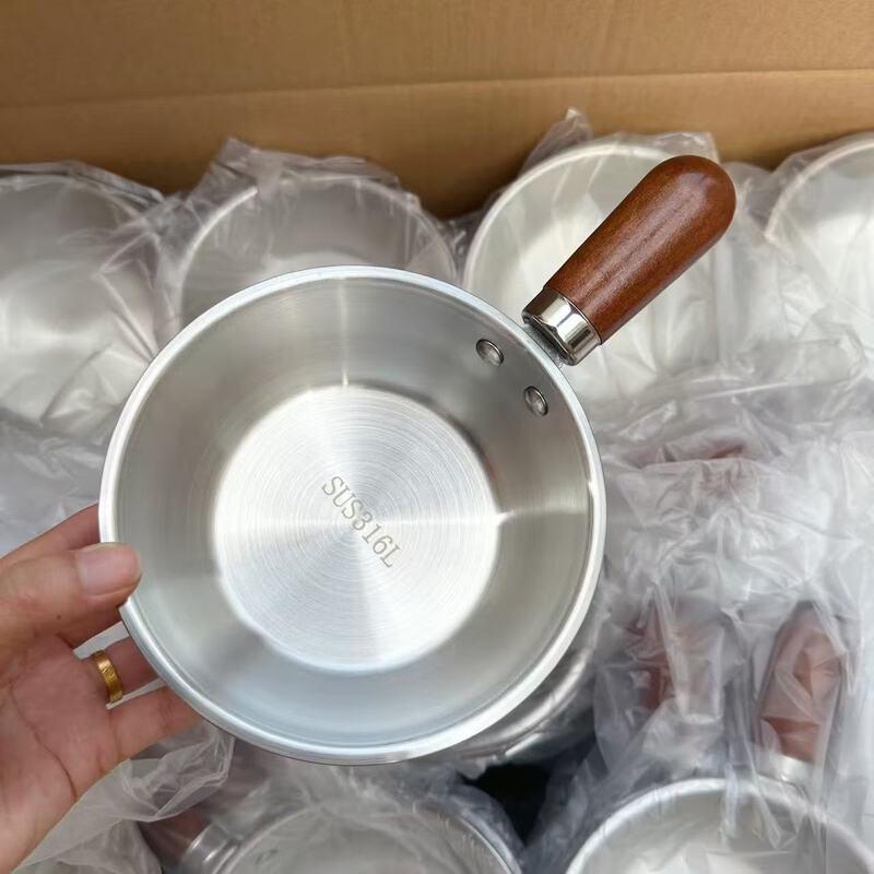 ZISIZ 19cm Double-Layer Stainless Steel Multi-Purpose Bowl with Wooden Handle