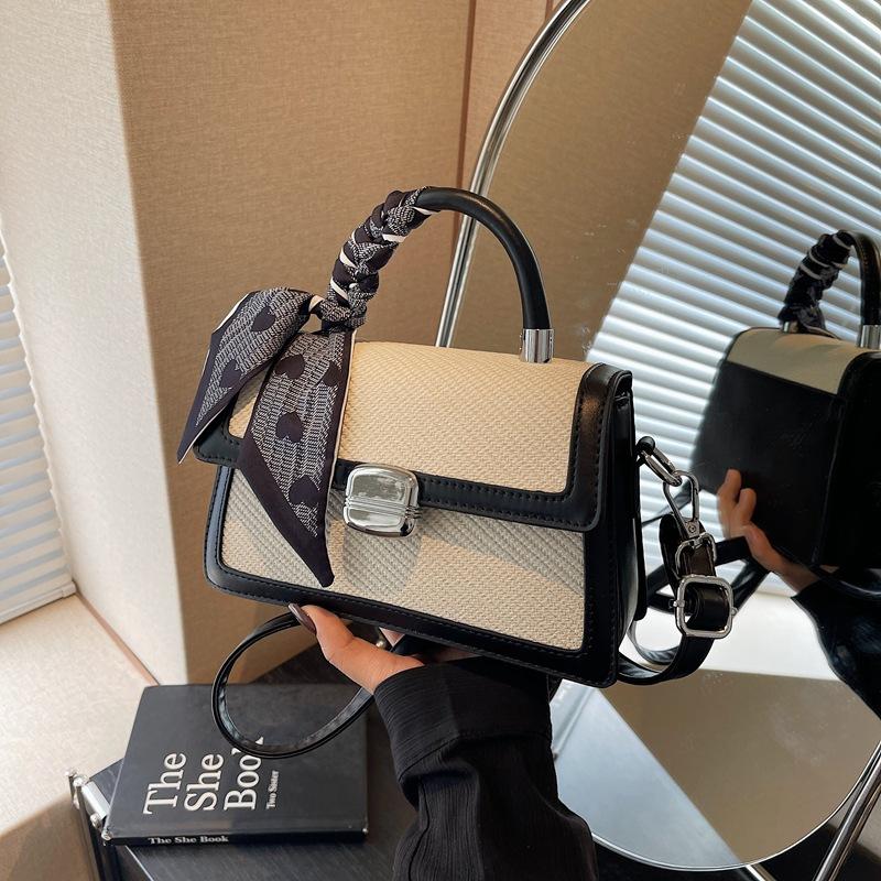 Popular contrasting bags women's new fashion versatile messenger bags portable small square bags