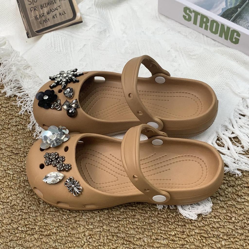 2026 Trendy Women's Rhinestone Ballet Crocs: Summer Outdoor Non-slip Closed-toe Soft Sole Sandals.