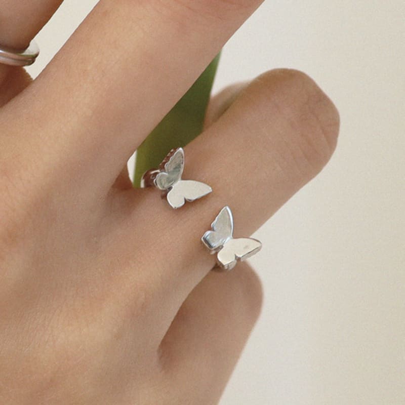 M.atur Like Butterfly Ring 02