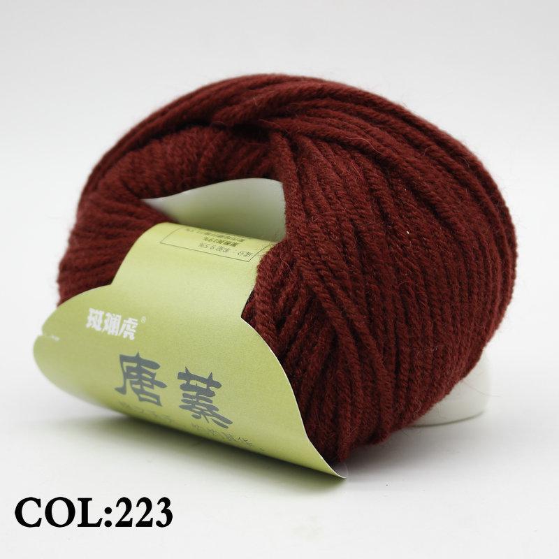 Alpaca Wool Yarn: Soft, Non-Itchy, Hand-Knitted, Medium-Thick for Sweaters