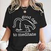 Cute Cat Yoga T Shirts Good Day To Meditate Retro Graphic Tees Women Unisex Short Sleeve Mom Dad Fun Casual Round Neck Tshirts