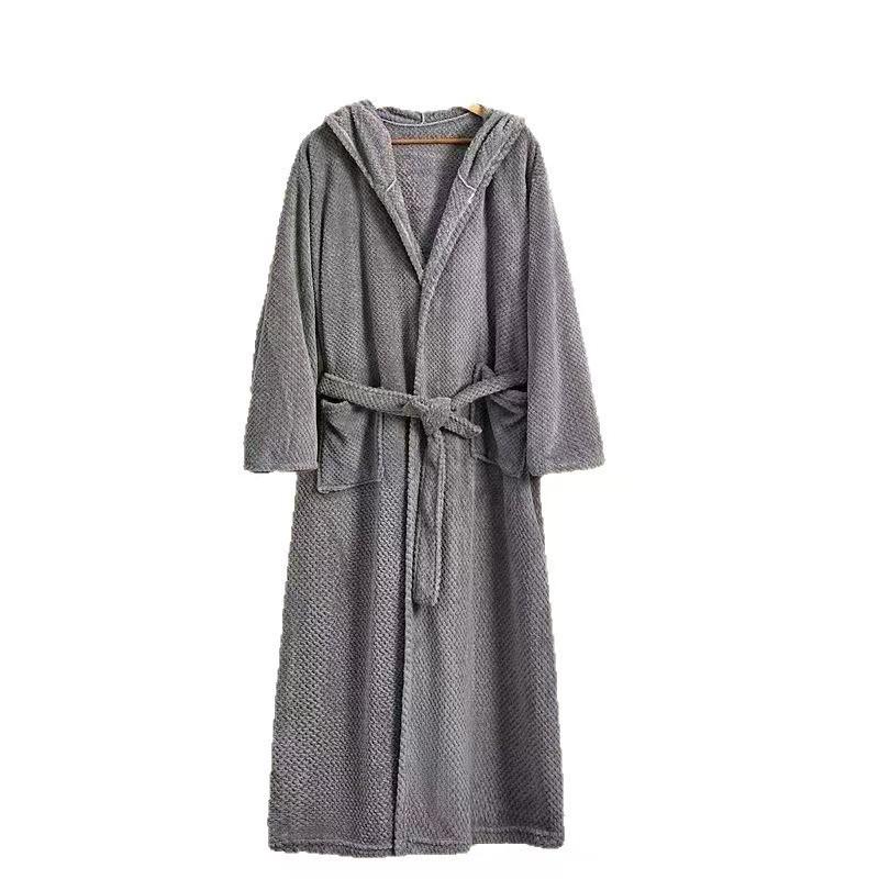 Pineapple Grid Quick-drying Coral Fleece Hooded Bathrobe – Skin-friendly, Warm, and Wearable for Winter Home Use.