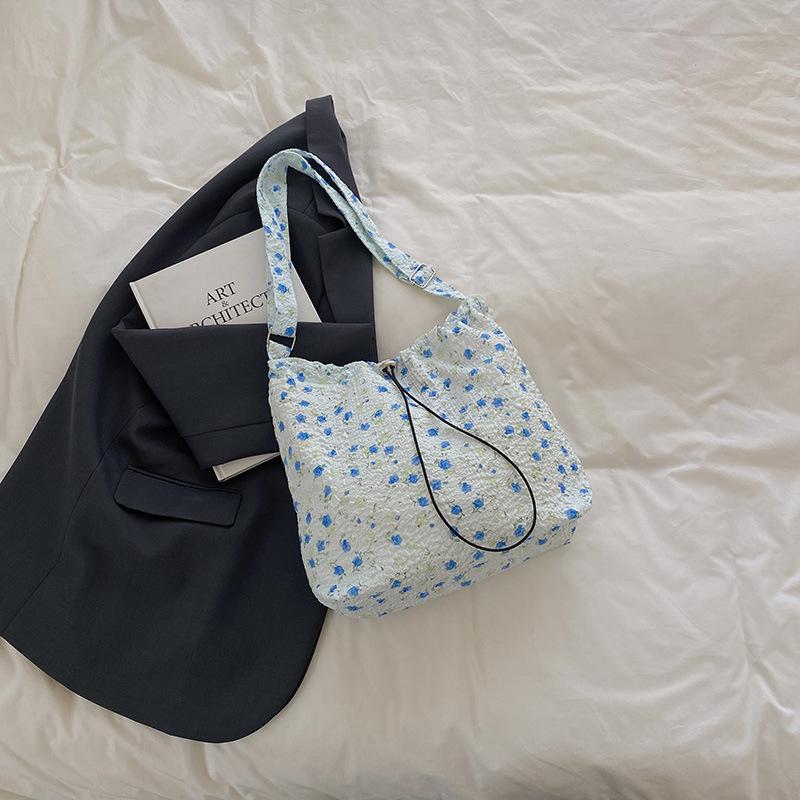 

Летняя нейлоновая сумка с цветочным принтом для женщин 2025 года, новая модная сумка через плечо большой емкости, универсальная сумка-тоут синий