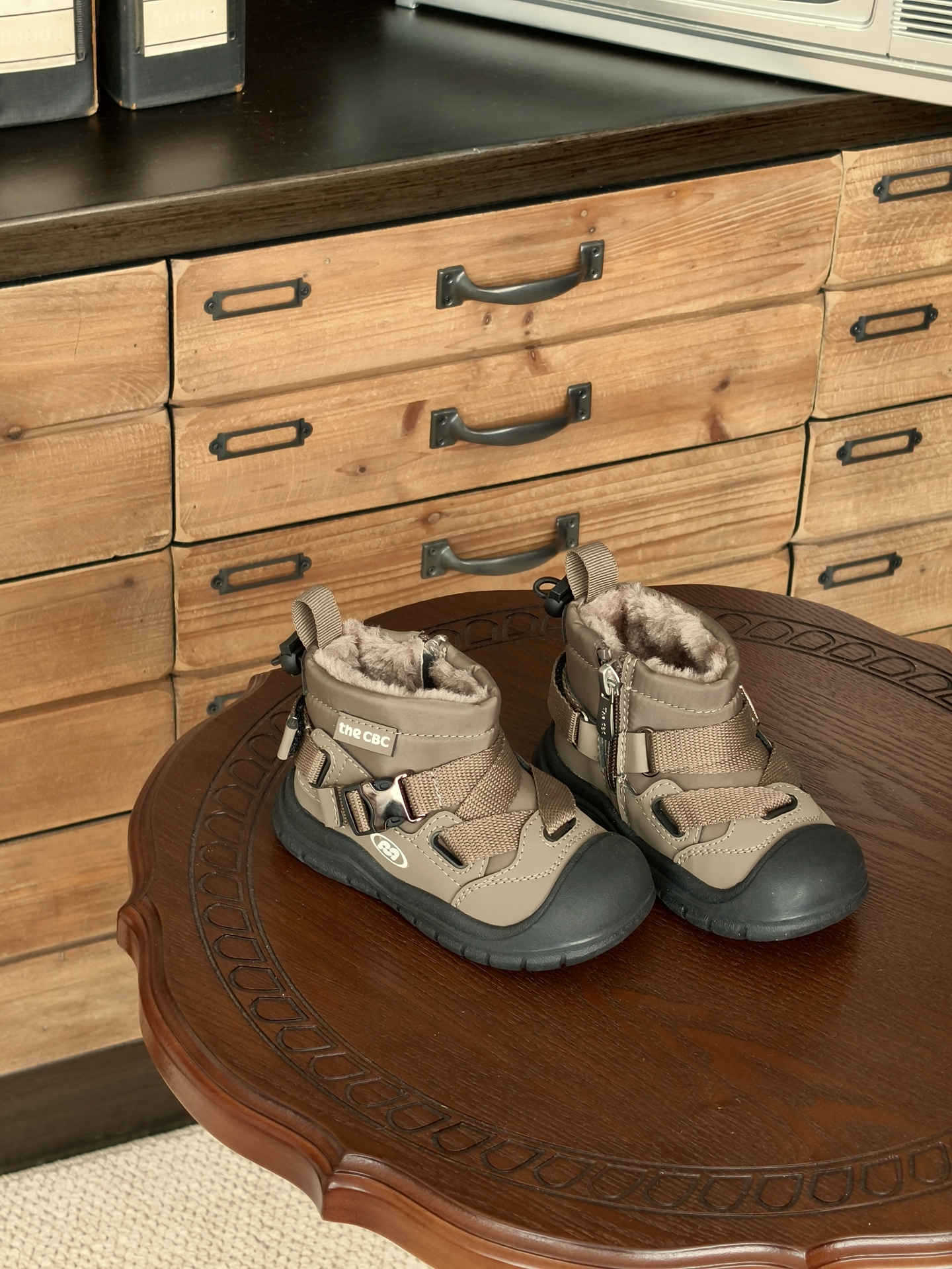 

XSHX Тяжелая промышленность Атлетика | Ботинки зимние для мальчиков и девочек, нескользящие, с сумкой на голову, на толстой теплой резиновой подошве 25