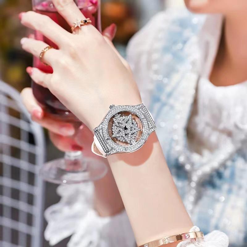 Damen Uhr Rad 360 ° Drehung Fünf Sterne Hohl Voll Strass Weiblich Uhr Uhren
