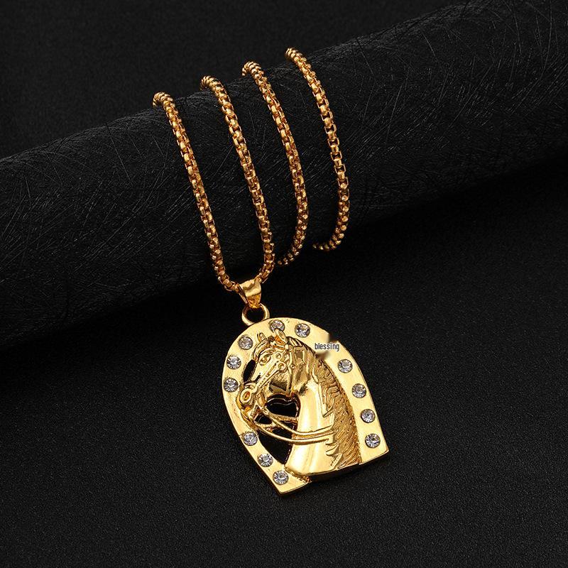 Collana Pendente Testa di Cavallo Hip-Hop Placcata Oro Europea e Americana
