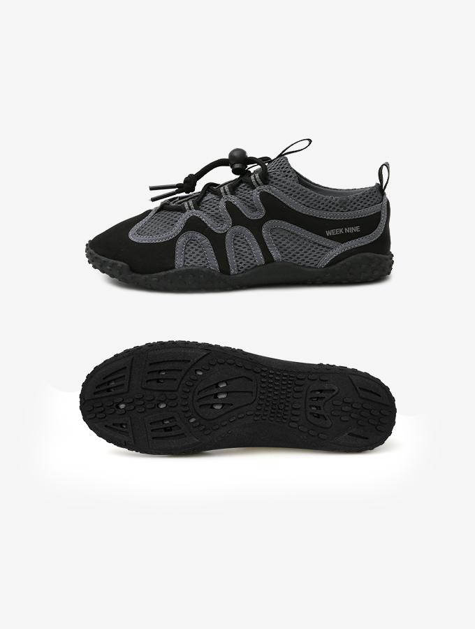 Wikeunain Two Ways Aqua Shoes (Black) + Storage Bag Set
