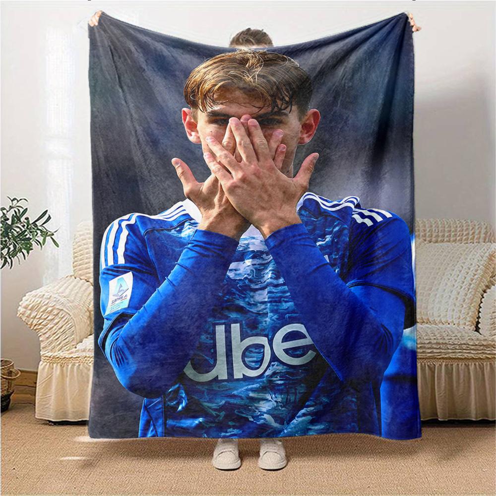 Dynamic Football Team Poster Blankets Flannel Printed Breathable Warm Throw Blanket for Home Office Bedspreads 0708a57