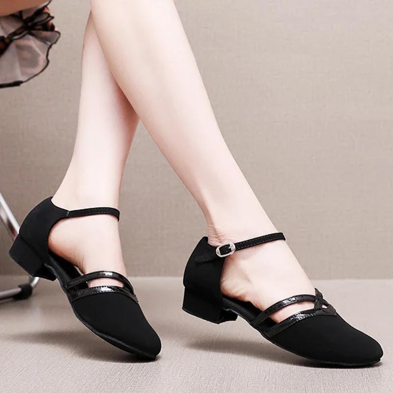  Ladies Ballroom Latin Dance Shoes Black Salsa Shoes Low Heel 3.5cm Samba Tango Shoe Soft Sole Party Ballroom Shoes