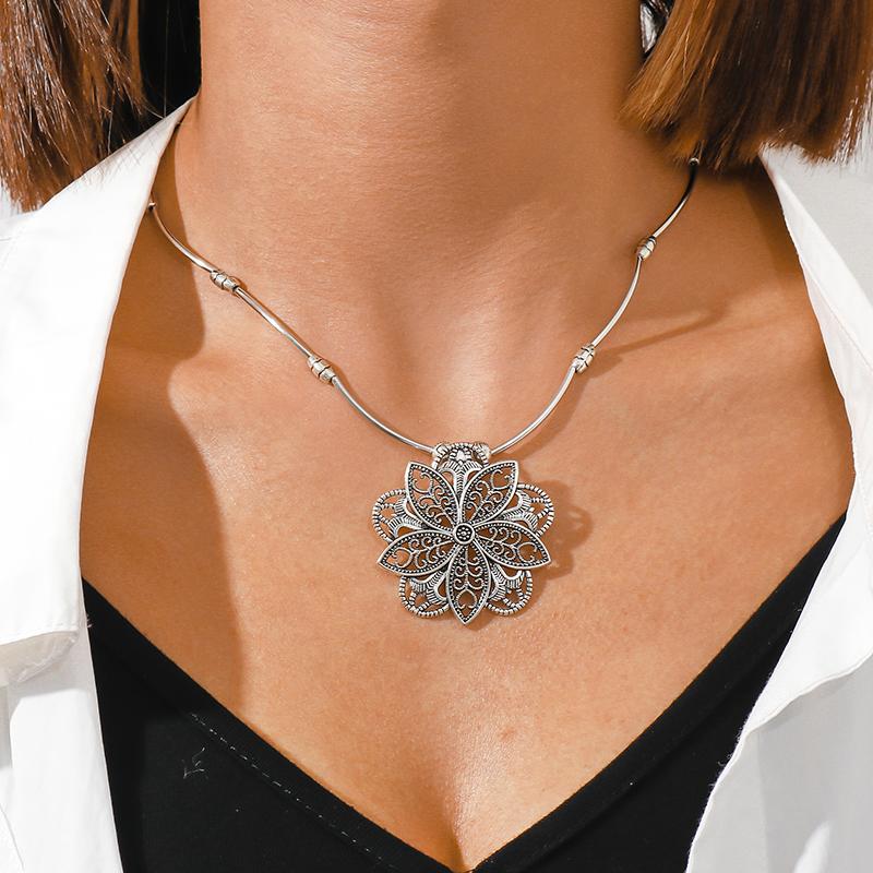Aihua Böhmen Türkis Stein Halskette für Damen Choker Collier Femme Handgefertigte Ethnische Anhänger Halsketten Statement Schmuck