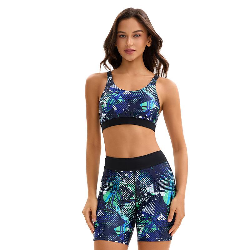 Γυναικείο Σετ Μαγιό 3 Τεμαχίων με Μπουφάν Μακρυμάνικο – Σπορ Τοπ Μπικίνι, Σορτς Ψηλόμεσο & Κάλυμμα με Φερμουάρ από Νάιλον