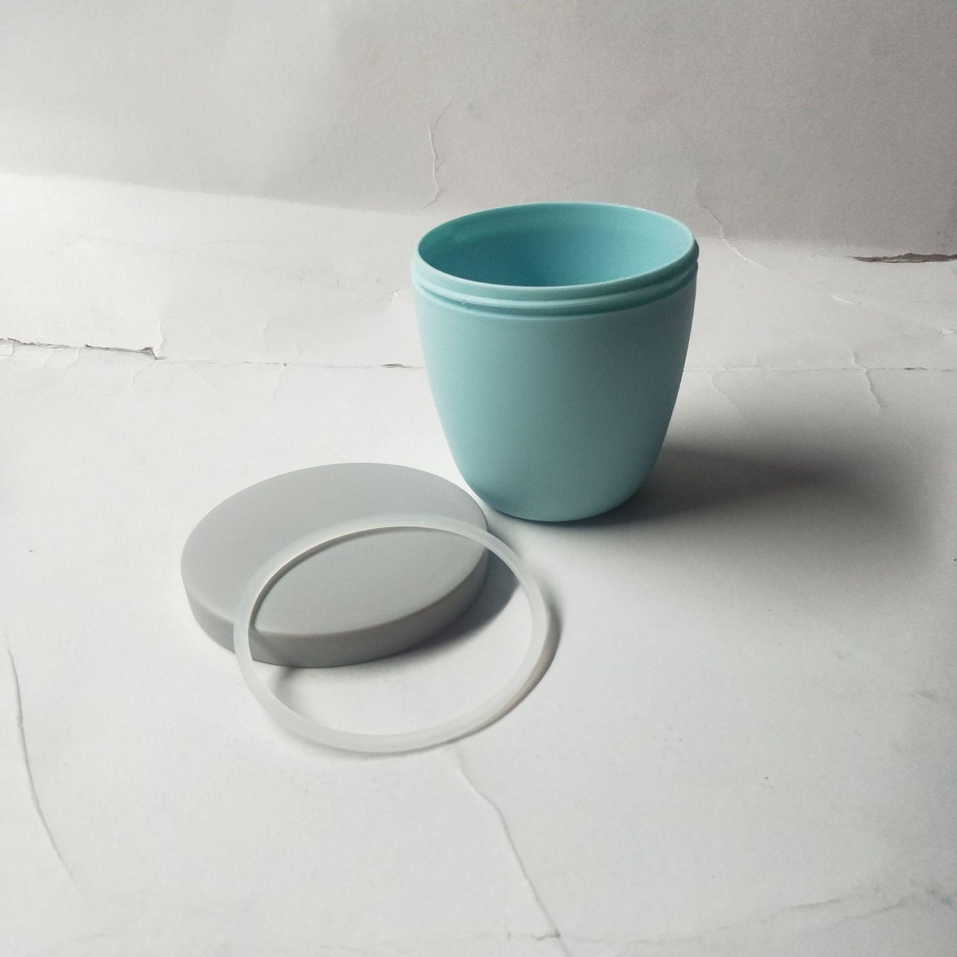 

Portable Yogurt & Nut Travel Cup for Fresh Breakfast or Lunch