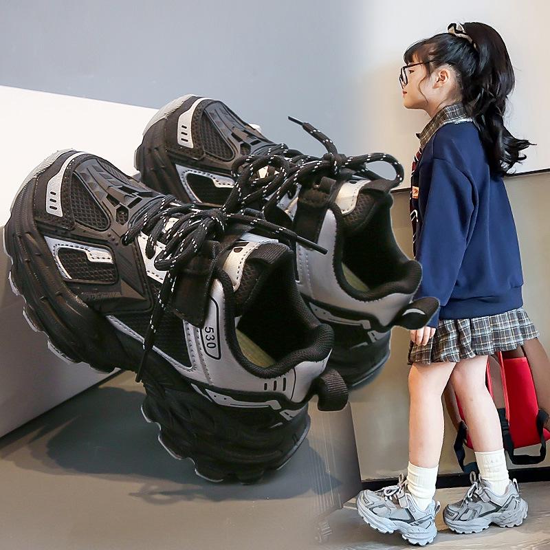 

2025 Kids’ Soft Sole Non-Slip Sports Shoes - Double Mesh for Boys & Girls, Sizes for Medium to Large Children, Spring/Autumn Collection 17cm чорний