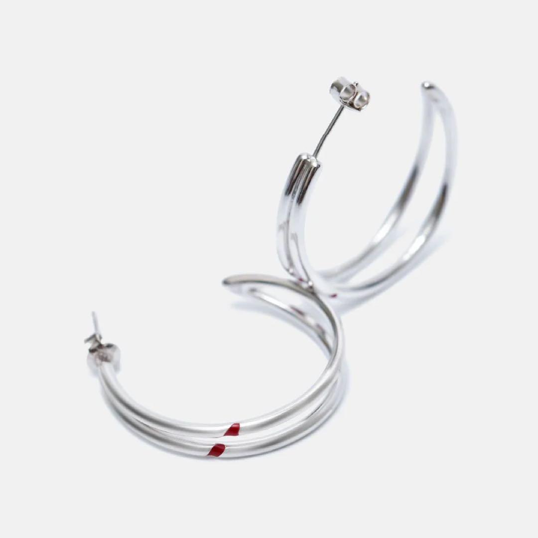 

[USED] BTS [JIMIN] RED CARVING EARRING